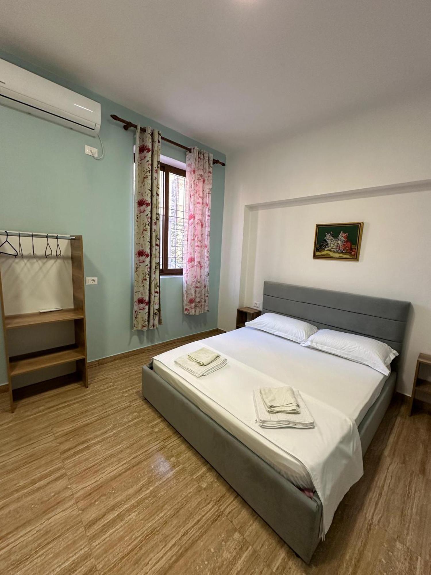 Las Palmas Guesthouse Shkodër Exteriér fotografie